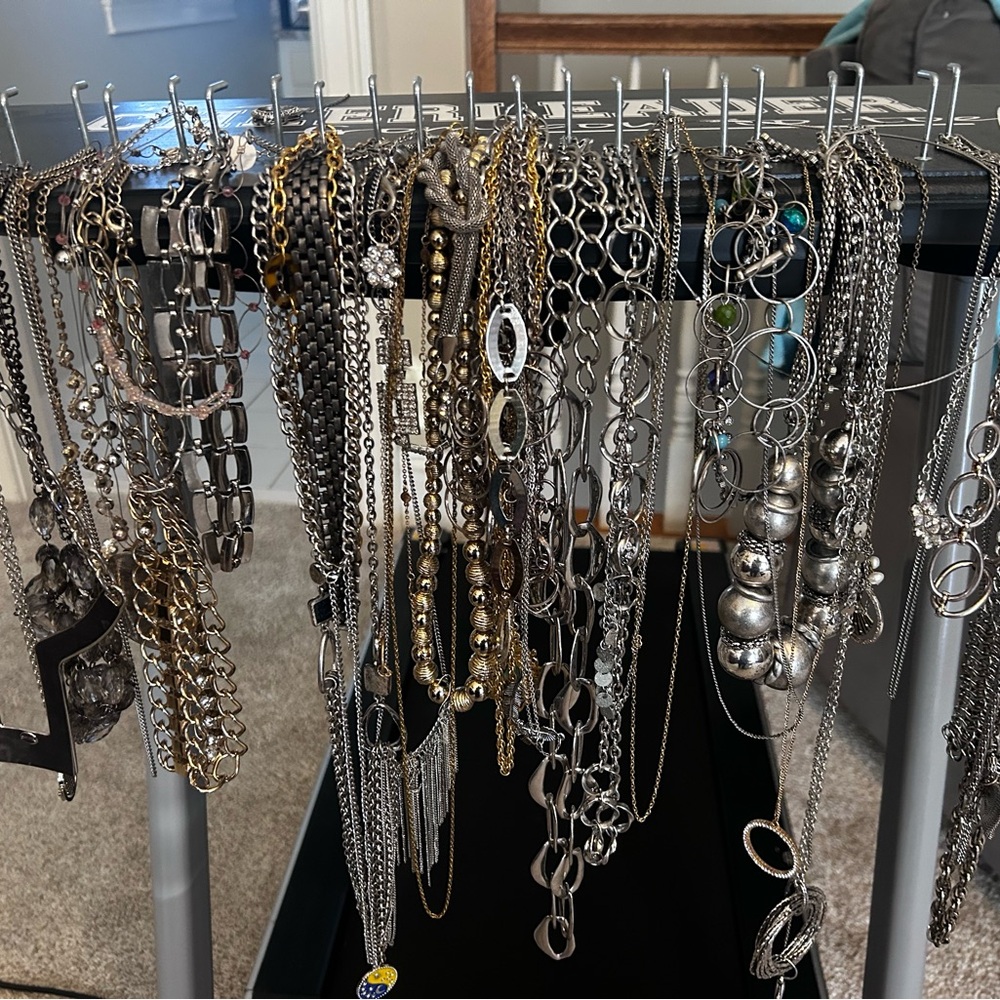 Gold and Silver Toned Necklace Lot